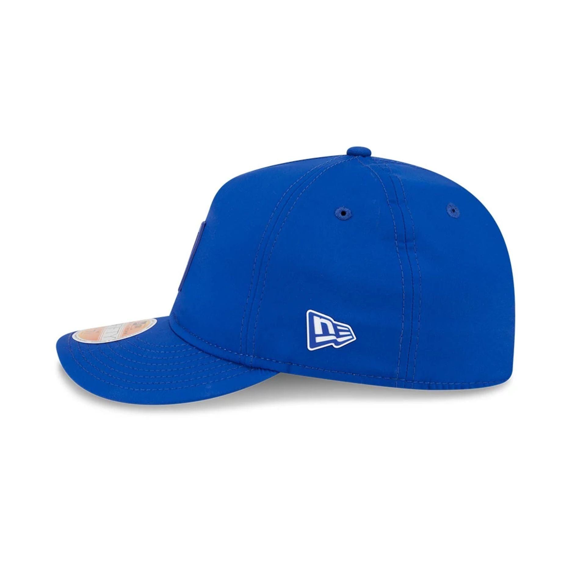 This is a New York Giants NFL Sideline 2025 Blue Retro Crown 59FIFTY Fitted Cap 4