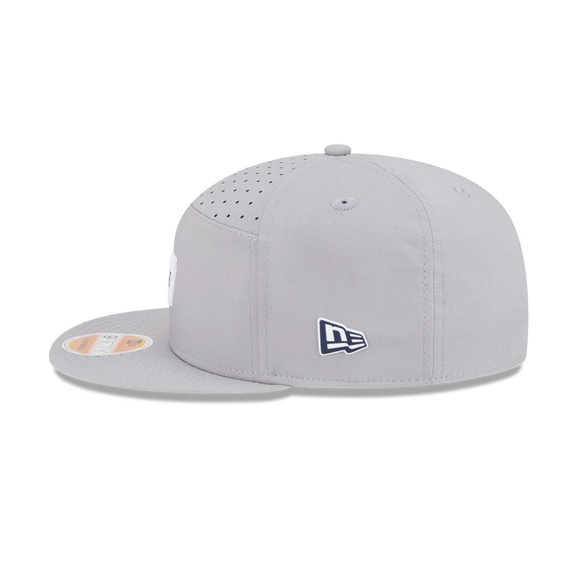 This is a New England Patriots NFL Sideline 2025 Grey 9FIFTY Split Panel Snapback Adjustable Cap 5