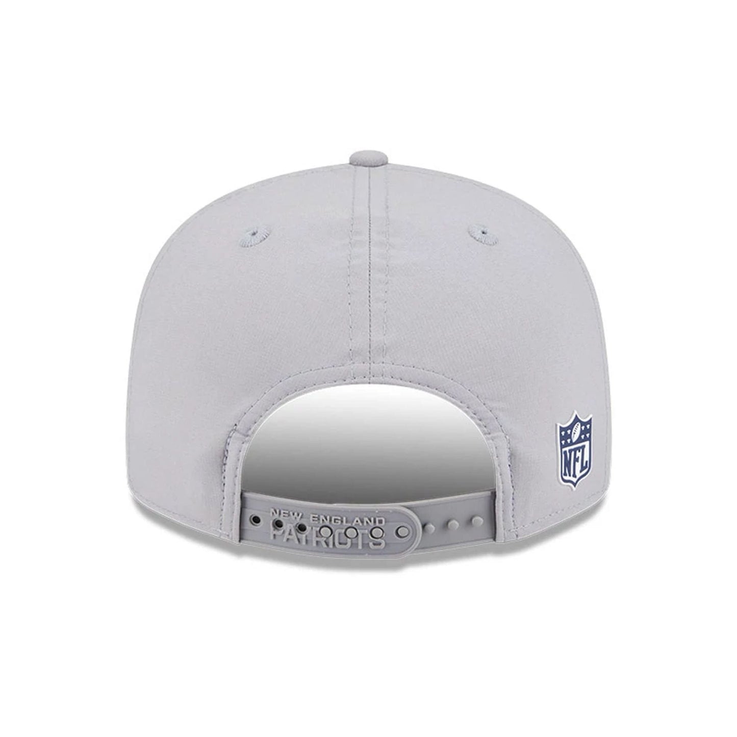This is a New England Patriots NFL Sideline 2025 Grey 9FIFTY Split Panel Snapback Adjustable Cap 6