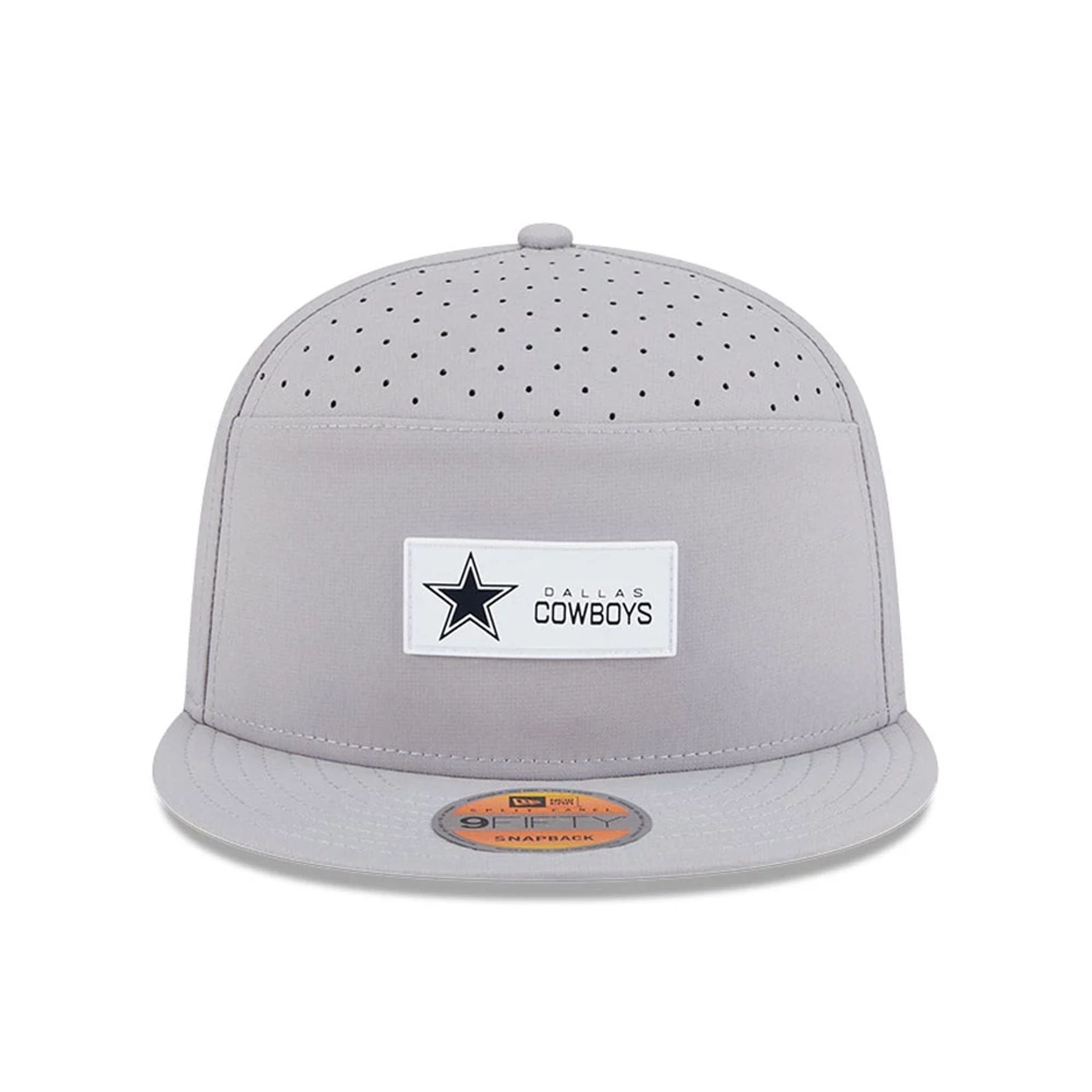 This is a Dallas Cowboys NFL Sideline 2025 Grey 9FIFTY Split Panel Snapback Adjustable Cap 3