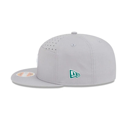 This is a New York Jets NFL Sideline 2025 Grey 9FIFTY Split Panel Snapback Adjustable Cap 4