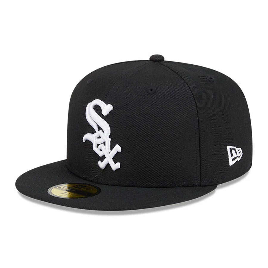 This is a Chicago White Sox Floral Undervisor Black 59FIFTY Fitted Cap 4