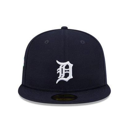 This is a Detroit Tigers Floral Undervisor Navy 59FIFTY Fitted Cap 3
