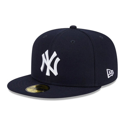 This is a New York Yankees Floral Undervisor Navy 59FIFTY Fitted Cap 4