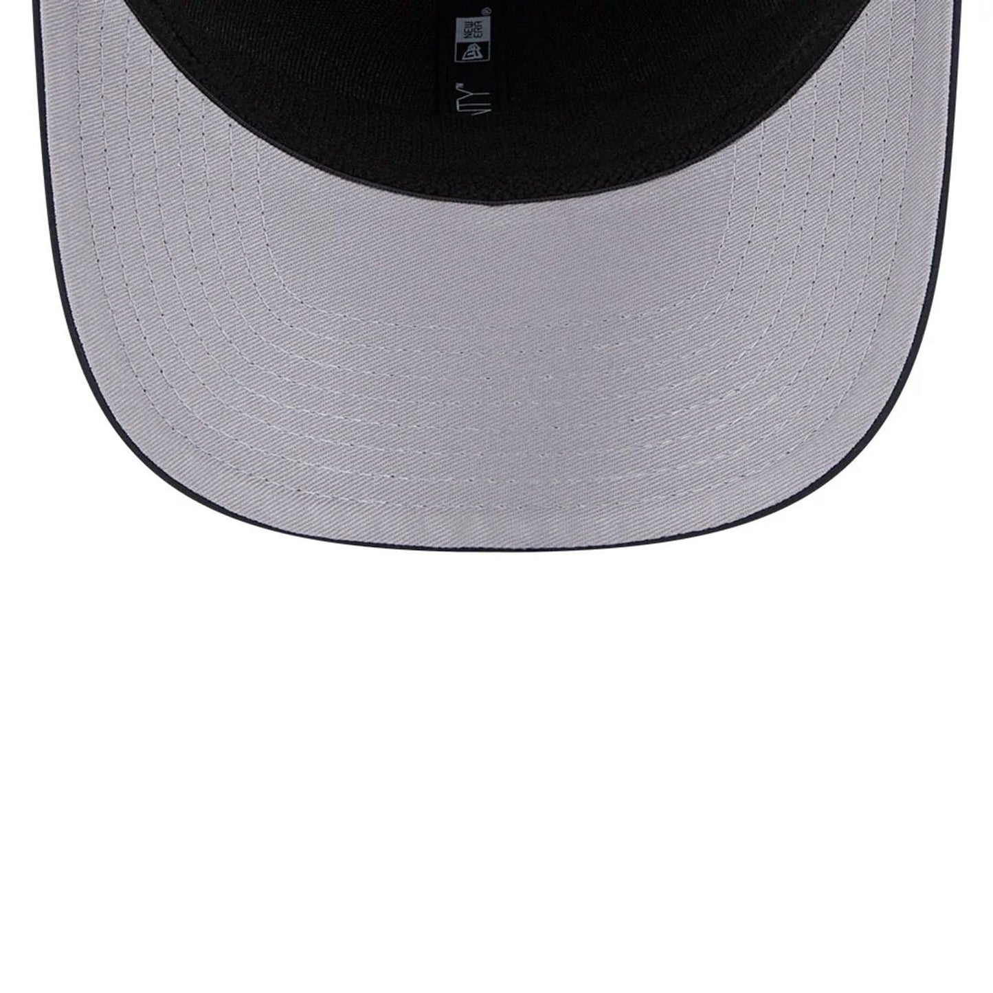 This is a Chicago Bears NFL Coach Navy 9SEVENTY Stretch Snap Adjustable Cap 2