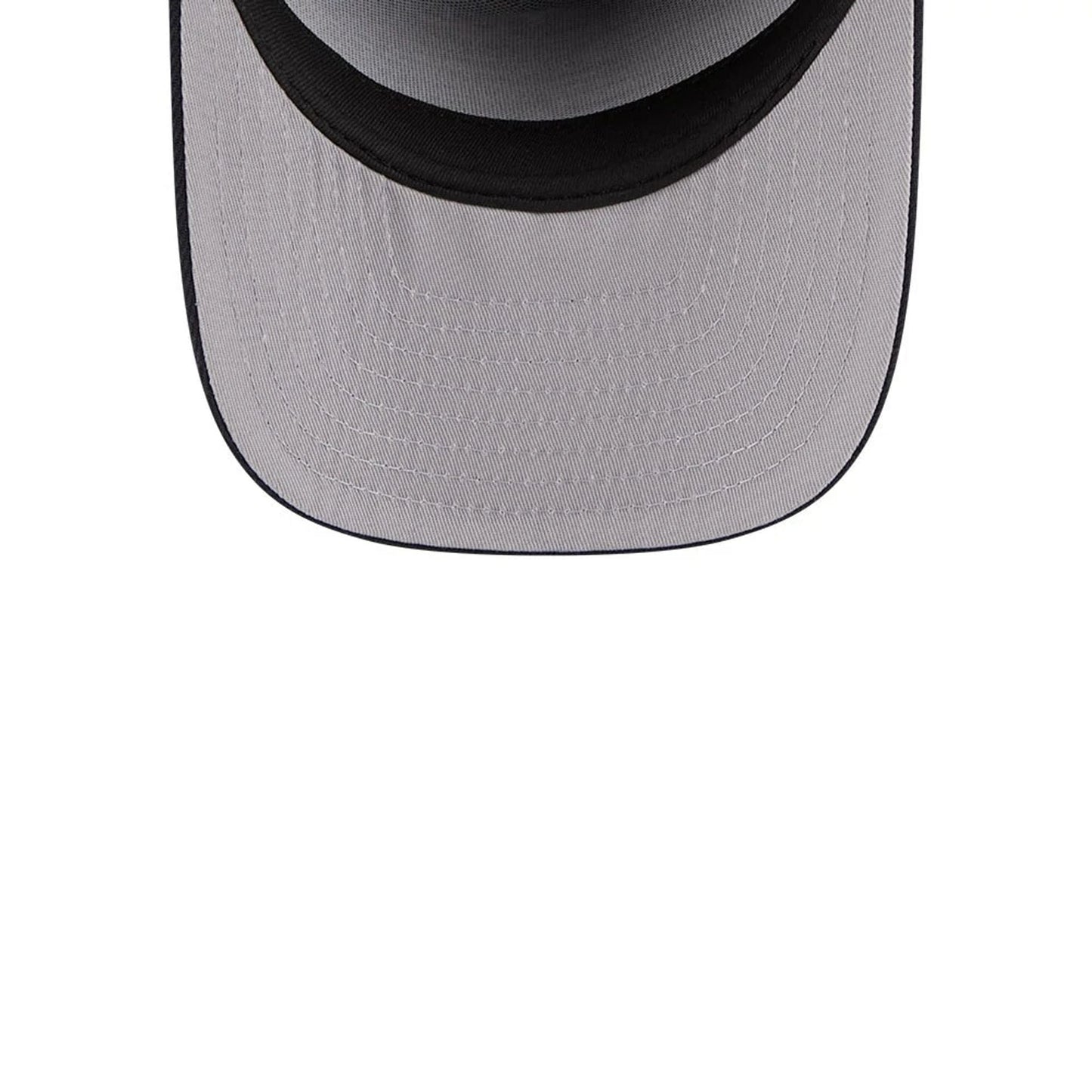 This is a Boston Red Sox MLB Emblem Navy 9FIFTY A-Frame Snapback Adjustable Cap 2