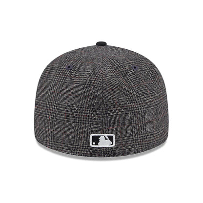 This is a New York Mets 59FIFTY Day Black Retro Crown 59FIFTY Fitted Cap 7