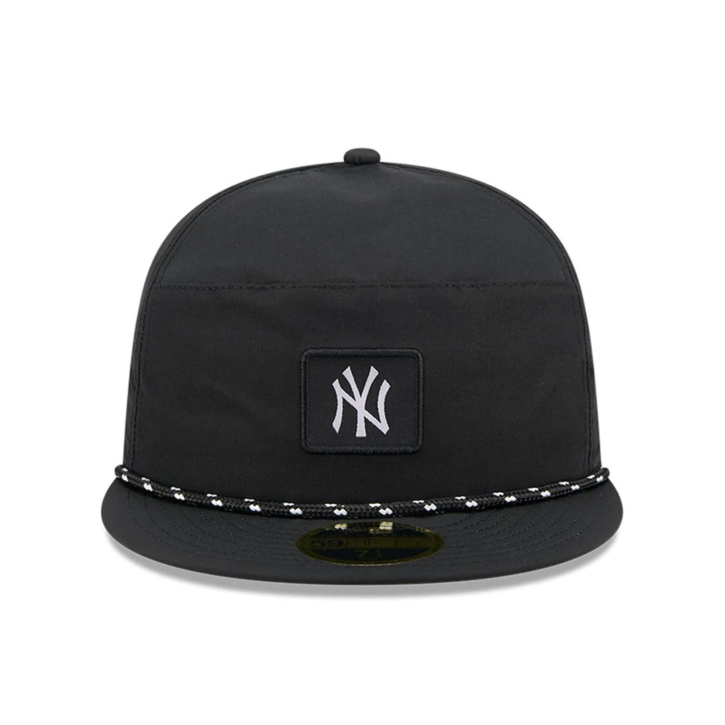 This is a New York Yankees 59FIFTY Day Black 59FIFTY Split Panel Fitted Cap 3