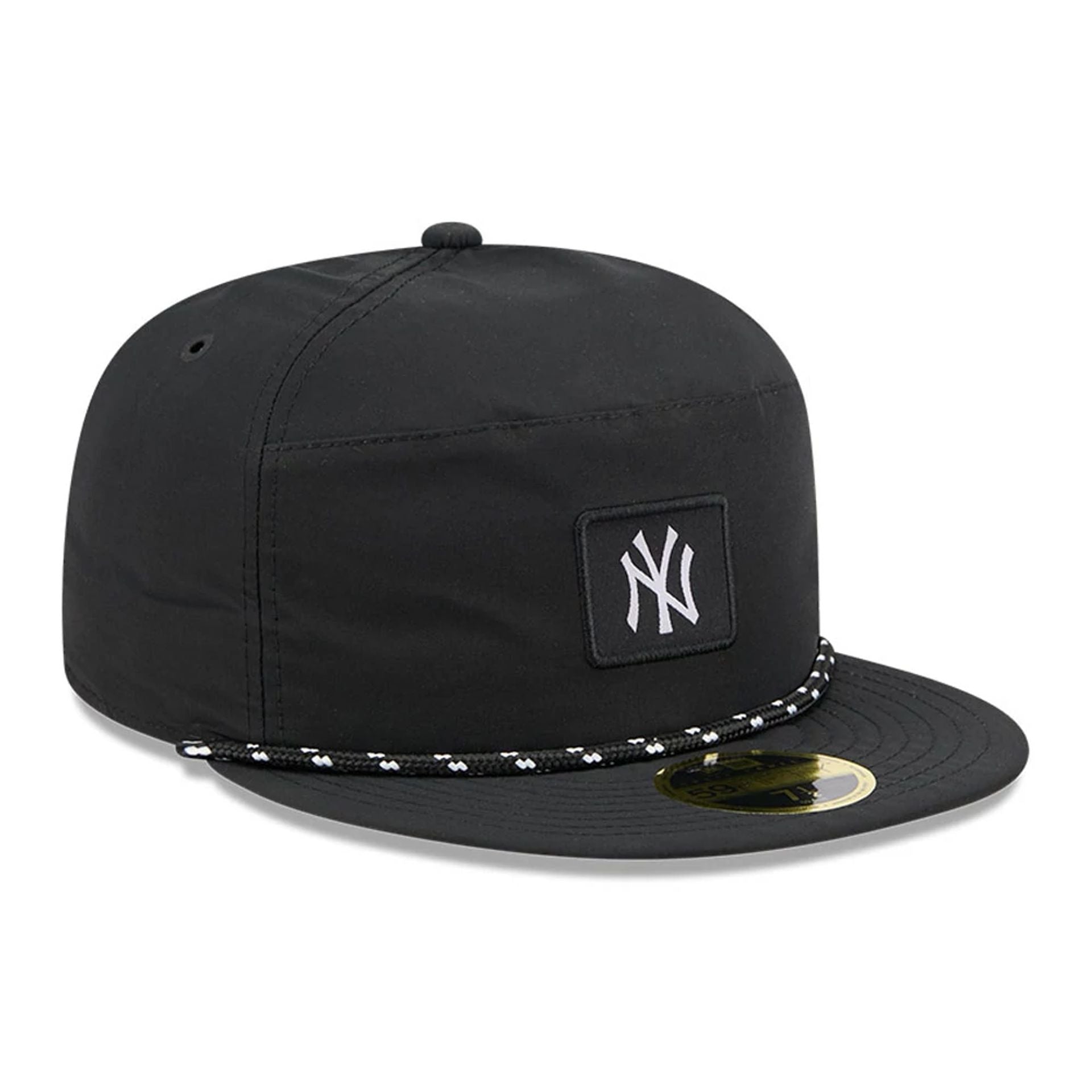 This is a New York Yankees 59FIFTY Day Black 59FIFTY Split Panel Fitted Cap 4
