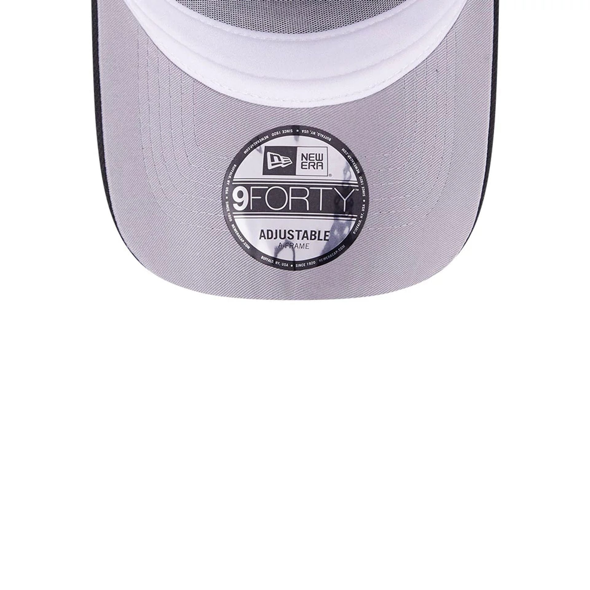 This is a Chicago White Sox Ornate Visor Black 9FORTY A-Frame Adjustable Cap 2