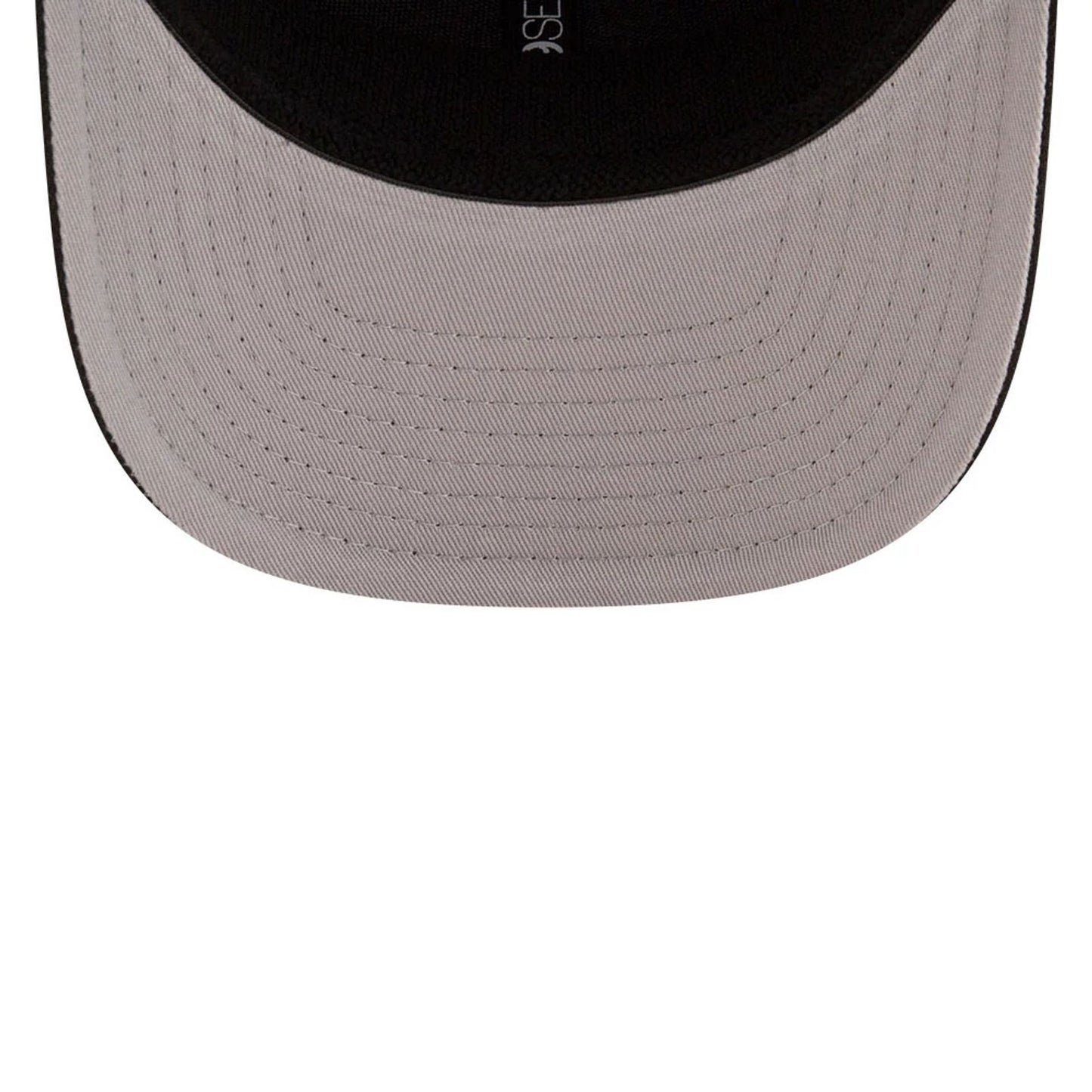 This is a LA Lakers NBA Team Black 9SEVENTY Stretch Snap Adjustable Cap 2