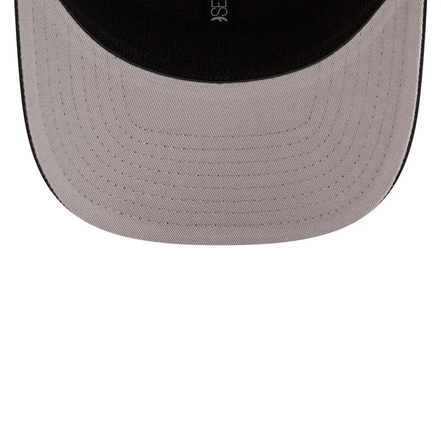 This is a LA Lakers NBA Team Black 9SEVENTY Stretch Snap Adjustable Cap 2