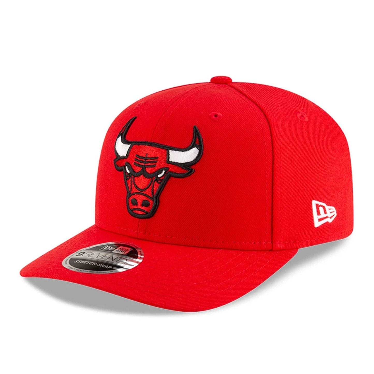 This is a Chicago Bulls NBA Team Red 9SEVENTY Stretch Snap Adjustable Cap 1