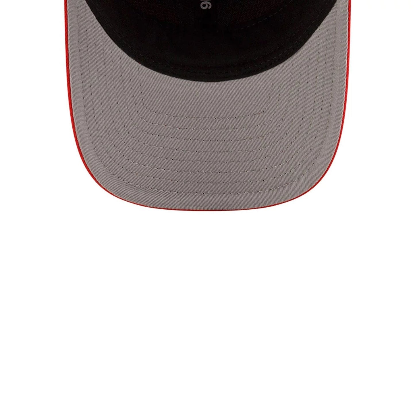 This is a Chicago Bulls NBA Team Red 9FORTY M-Crown Adjustable Cap 2
