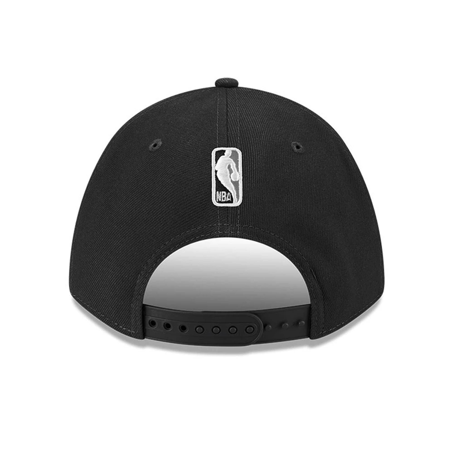 This is a Brooklyn Nets NBA Team Black 9FORTY M-Crown Adjustable Cap 4