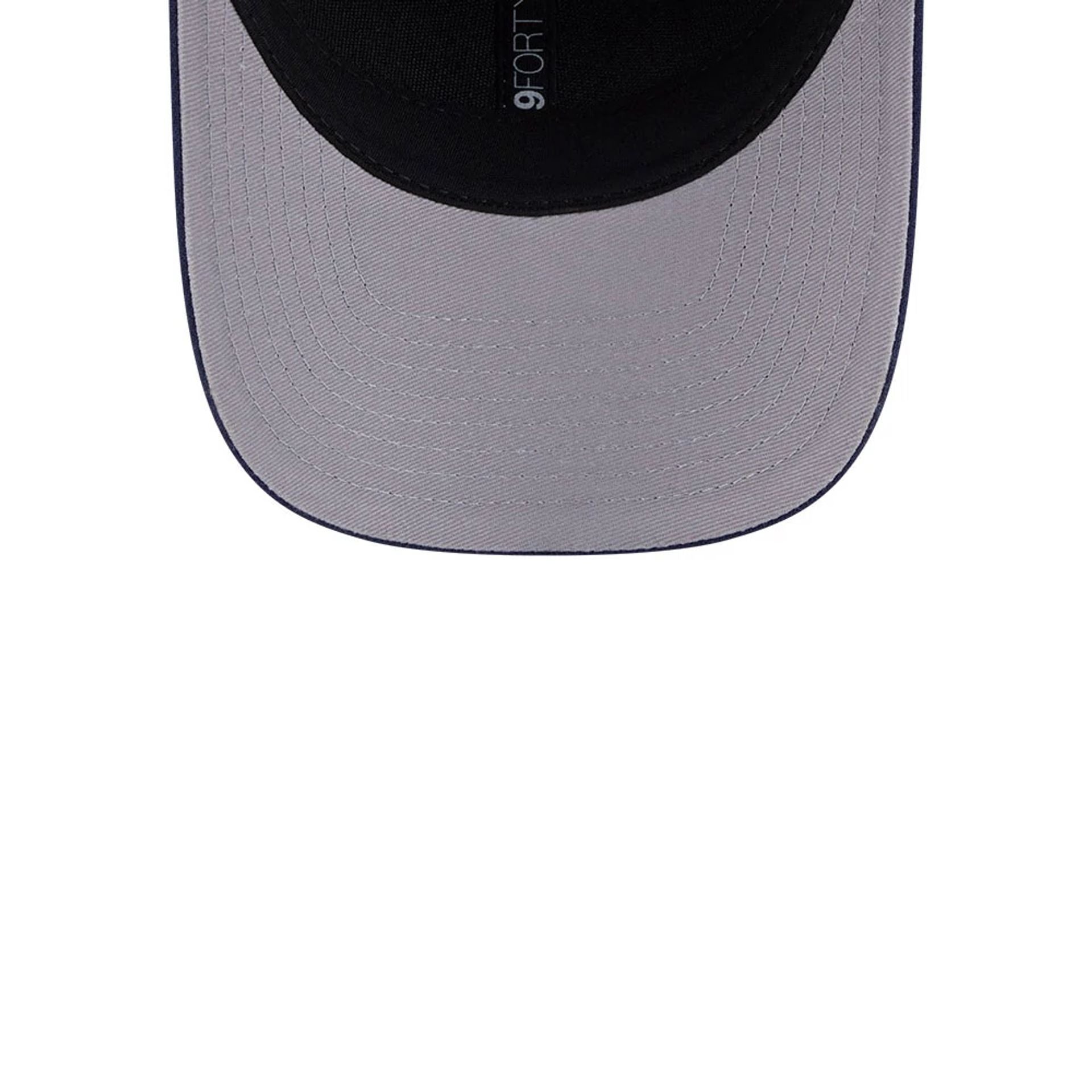 This is a Columbus Blue Jackets NHL Team Navy 9FORTY M-Crown Adjustable Cap 2