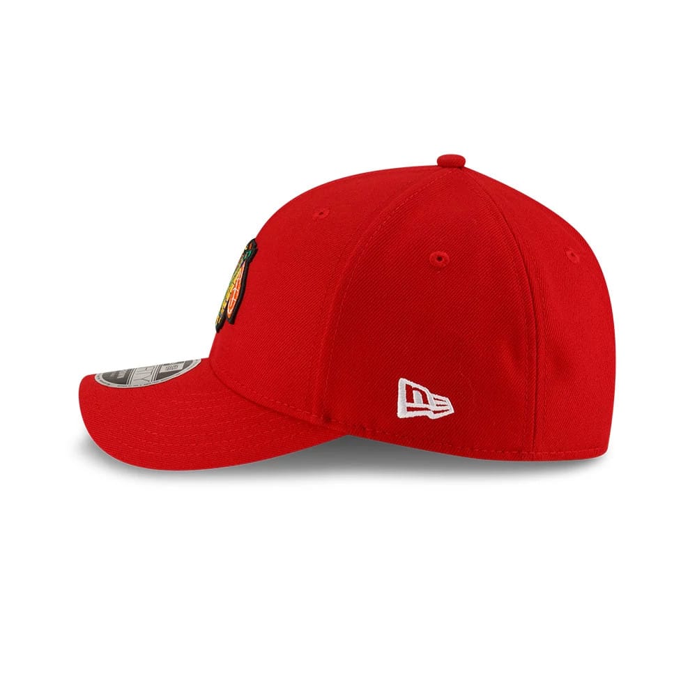 This is a Chicago Blackhawks NHL Team Red 9FORTY M-Crown Adjustable Cap 5