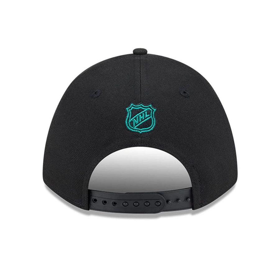 This is a California Golden Seals NHL Team Black 9FORTY M-Crown Adjustable Cap 6