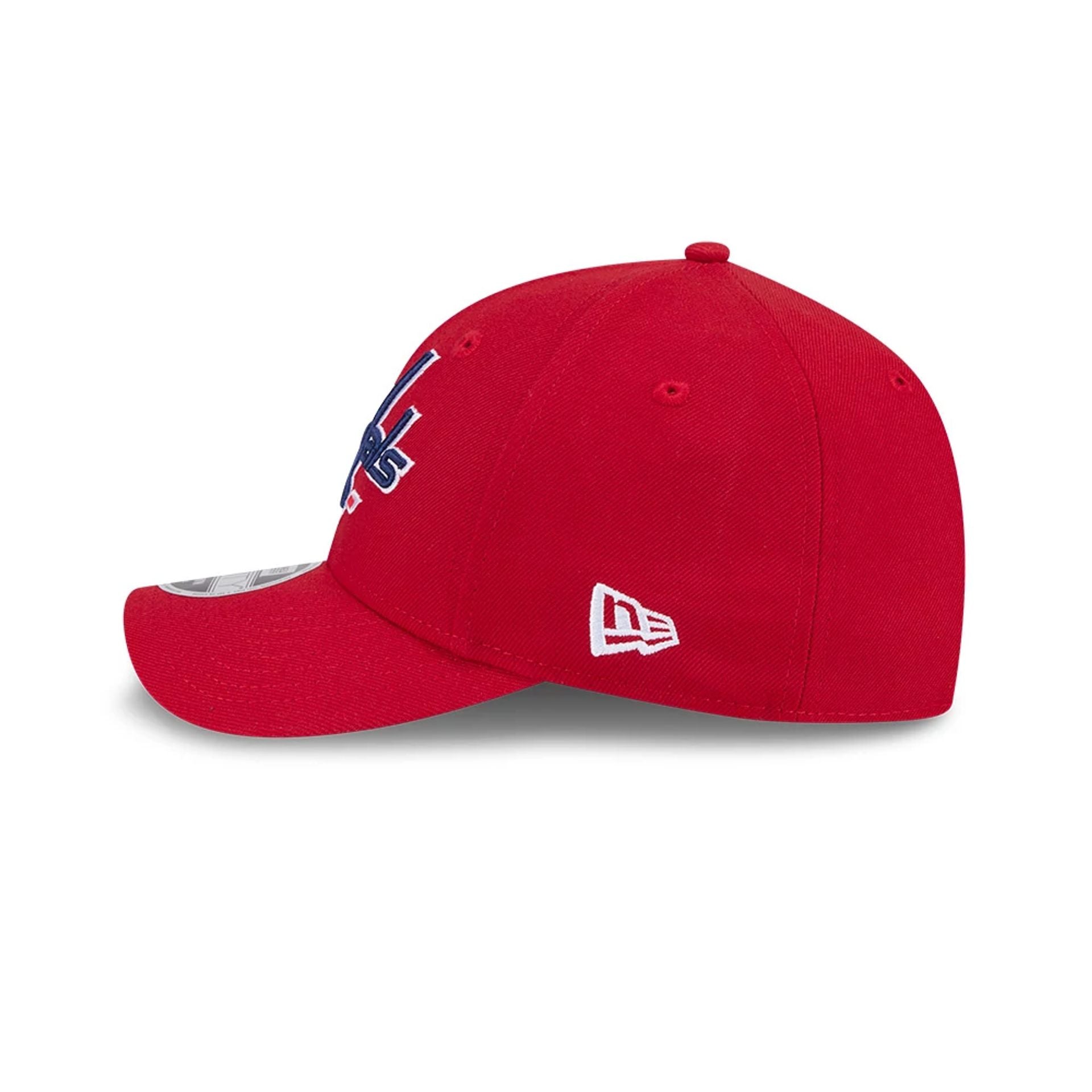 This is a Washington Capitals NHL Team Red 9FORTY M-Crown Adjustable Cap 5