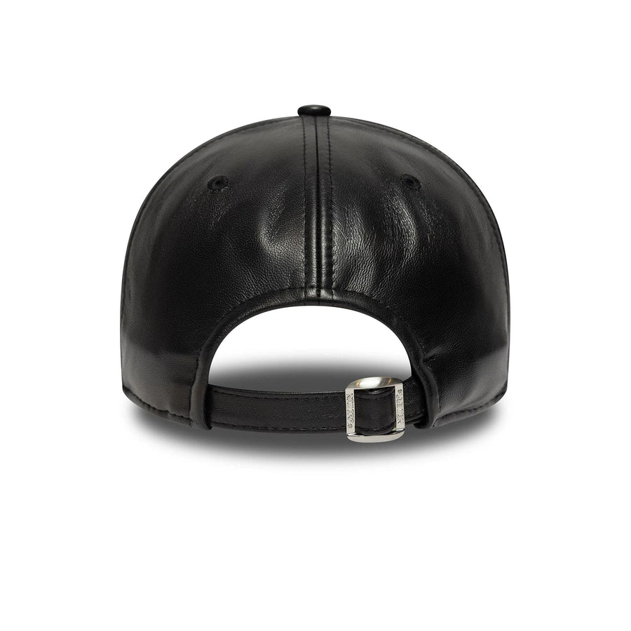 This is a New York Yankees MLB Leather Black 9FORTY M-Crown Adjustable Cap 4