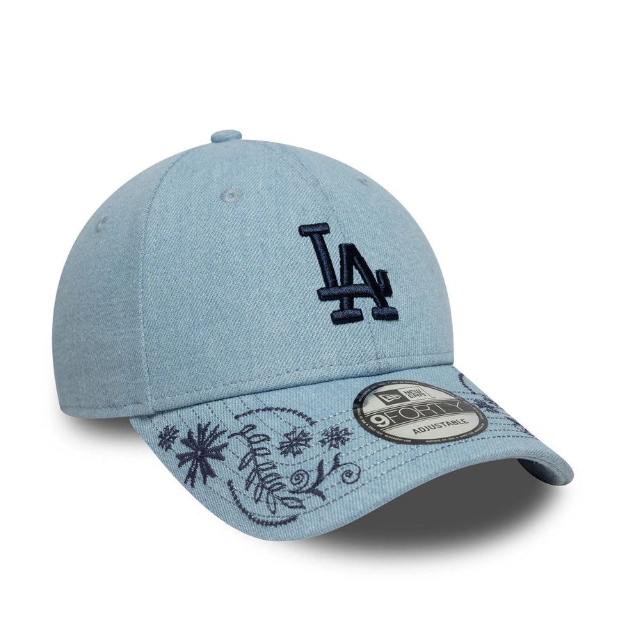 This is a LA Dodgers MLB Yarn Floral Light Blue 9FORTY Adjustable Cap 3