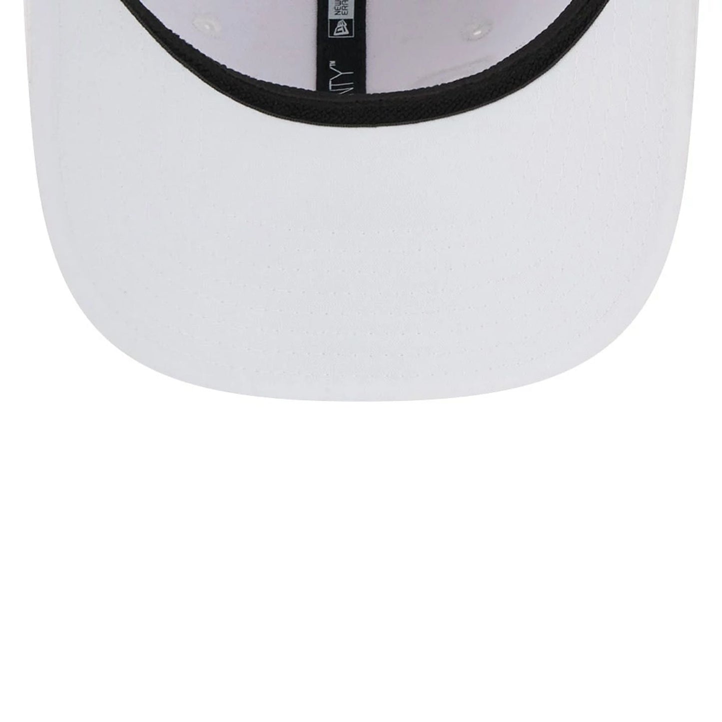 This is a Stinger LIV Golf 2025 White 9SEVENTY Stretch Snap Adjustable Cap 7