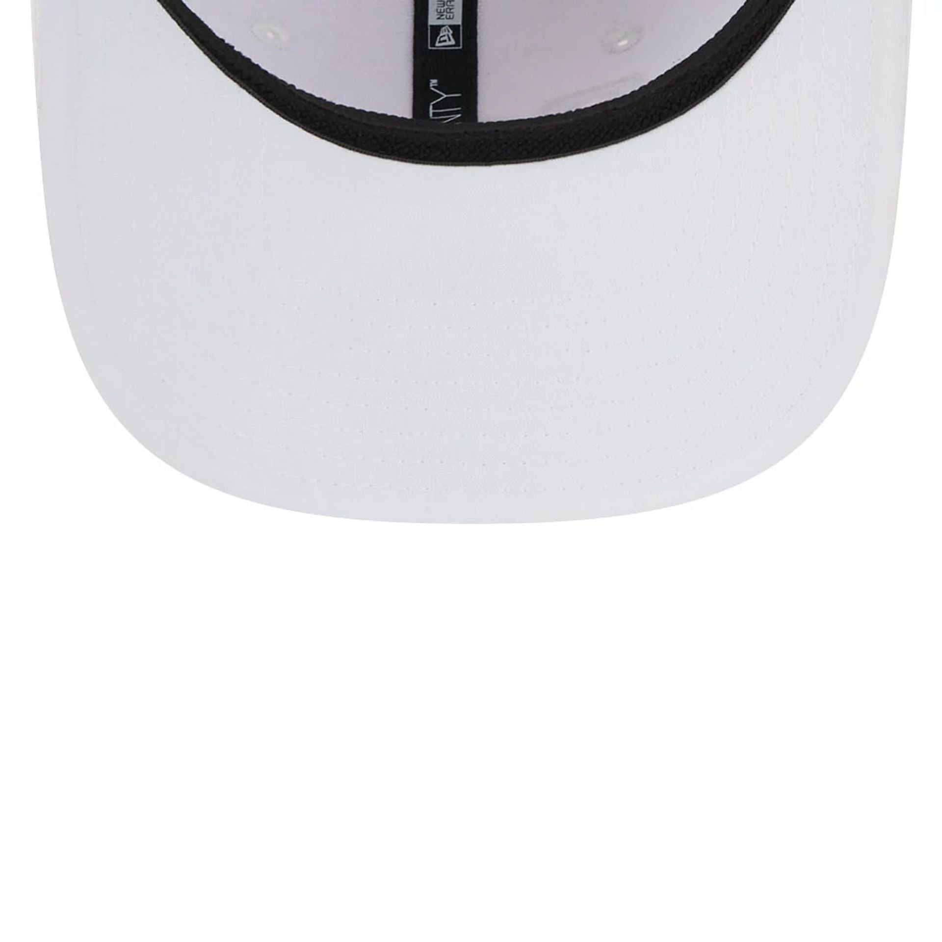 This is a Stinger LIV Golf 2025 White 9SEVENTY Stretch Snap Adjustable Cap 7