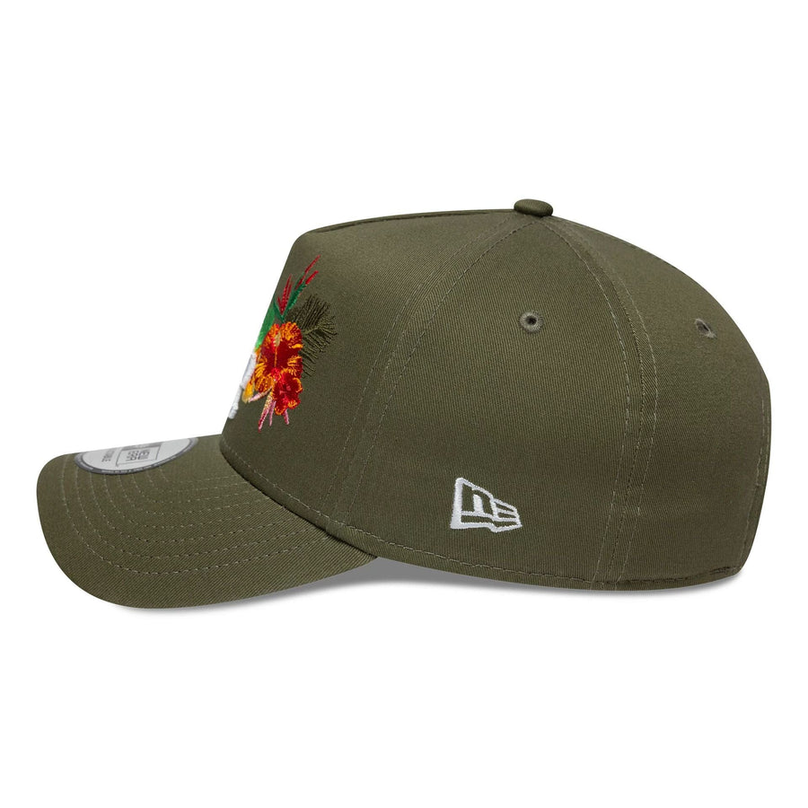 This is a LA Dodgers MLB Flower Icon Green 9FORTY E-Frame Adjustable Cap 4