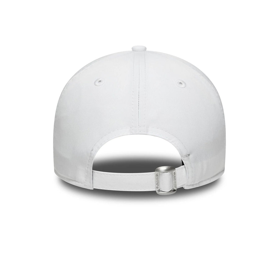 This is a Newcastle United FC Flawless Pin White 9FORTY Adjustable Cap 6