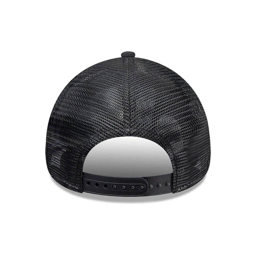 This is a Bugs Bunny Looney Tunes Cream 9FORTY A-Frame Trucker Adjustable Cap 5