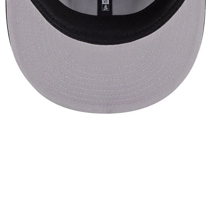 This is a Friends Black Retro Crown 9FIFTY Adjustable Cap 2