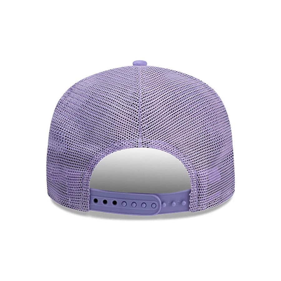 This is a Taz Looney Tunes Purple 9FIFTY A-Frame Trucker Adjustable Cap 5