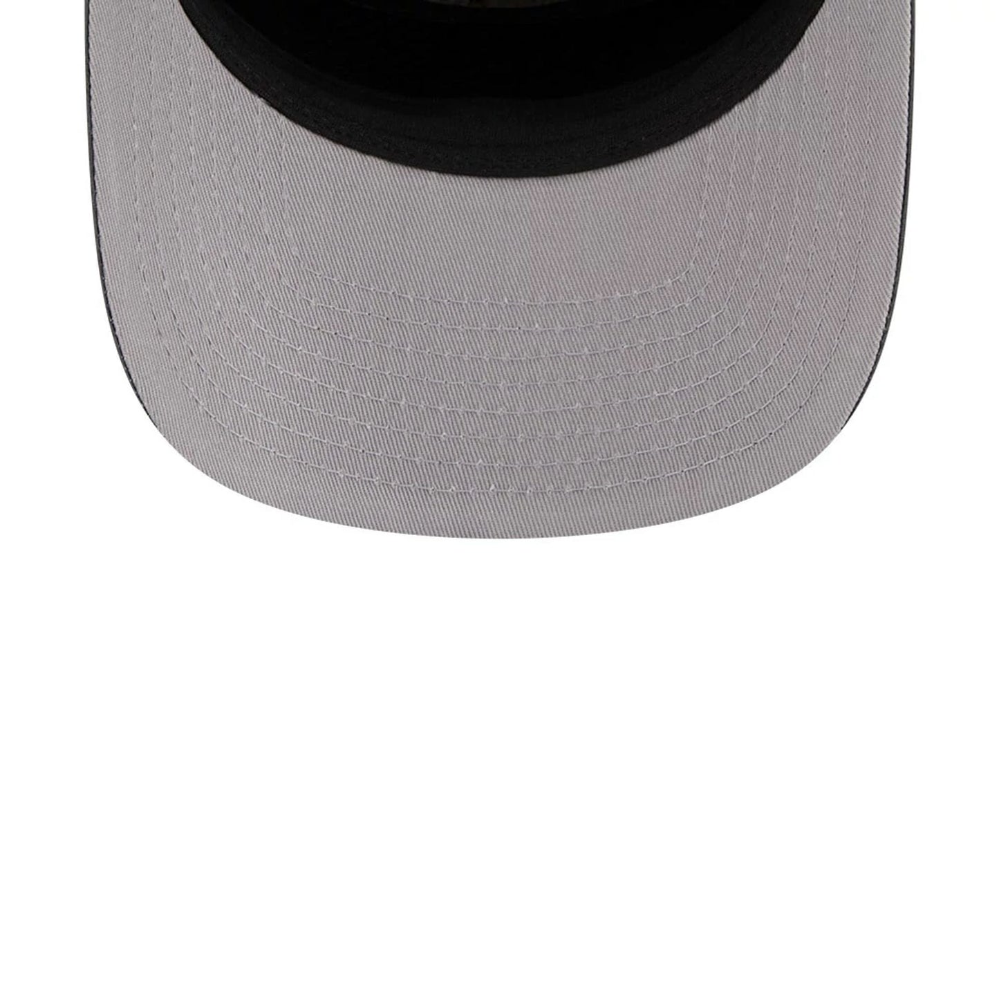 This is a Chicago White Sox MLB Nylon Open Grey 19TWENTY Adjustable Cap 2