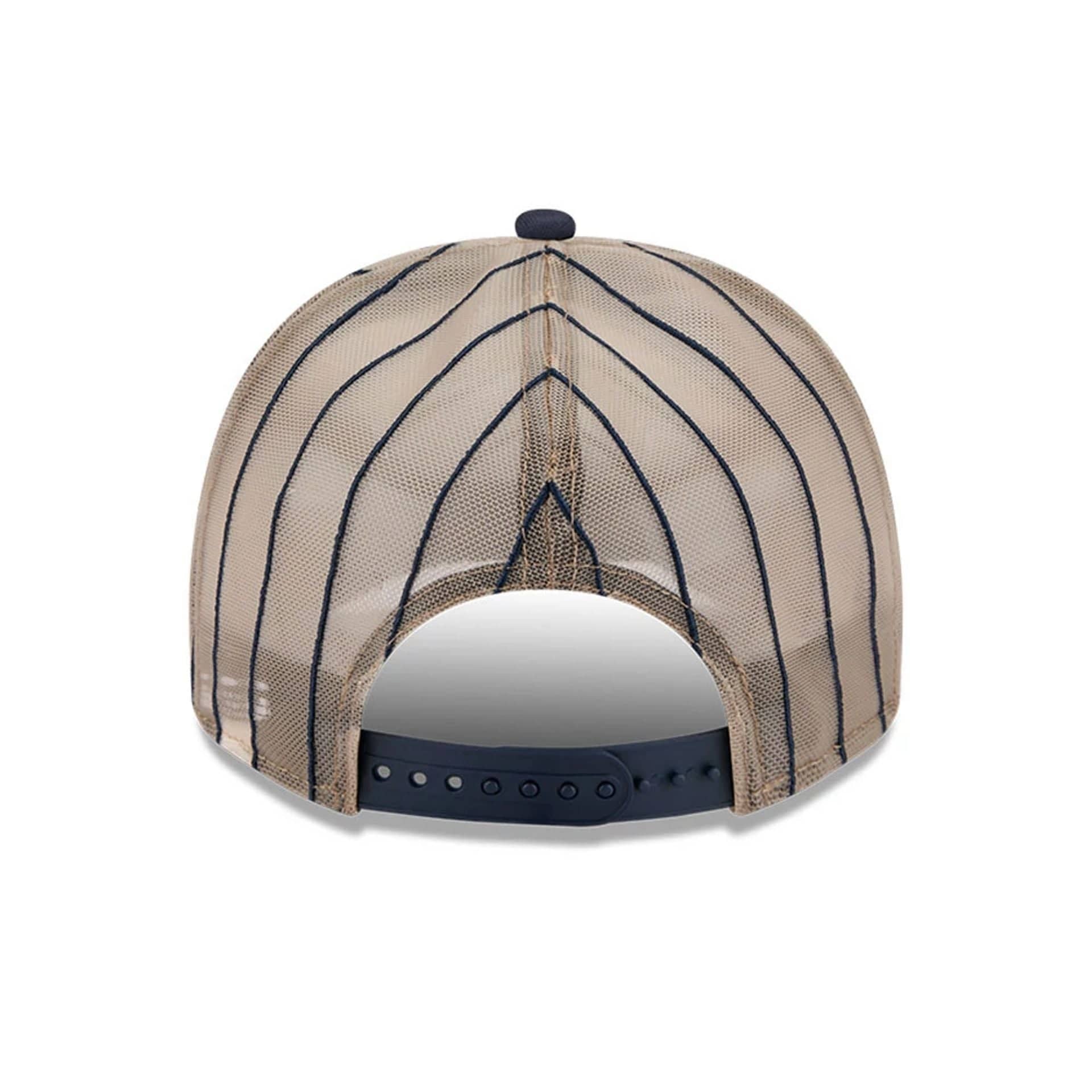 This is a Detroit Tigers MLB Arched Navy 9FIFTY A-Frame Trucker Adjustable Cap 7