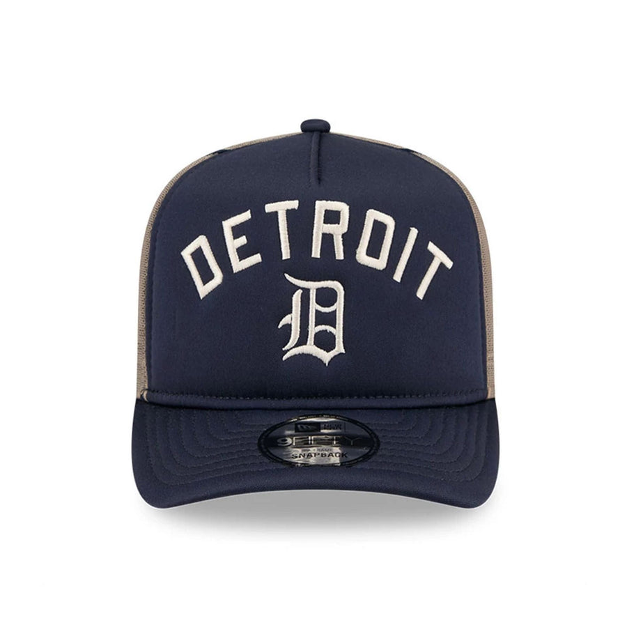 This is a Detroit Tigers MLB Arched Navy 9FIFTY A-Frame Trucker Adjustable Cap 3