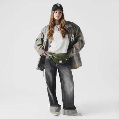 This is a New York Yankees MLB Cord Dark Green Waist Bag  8