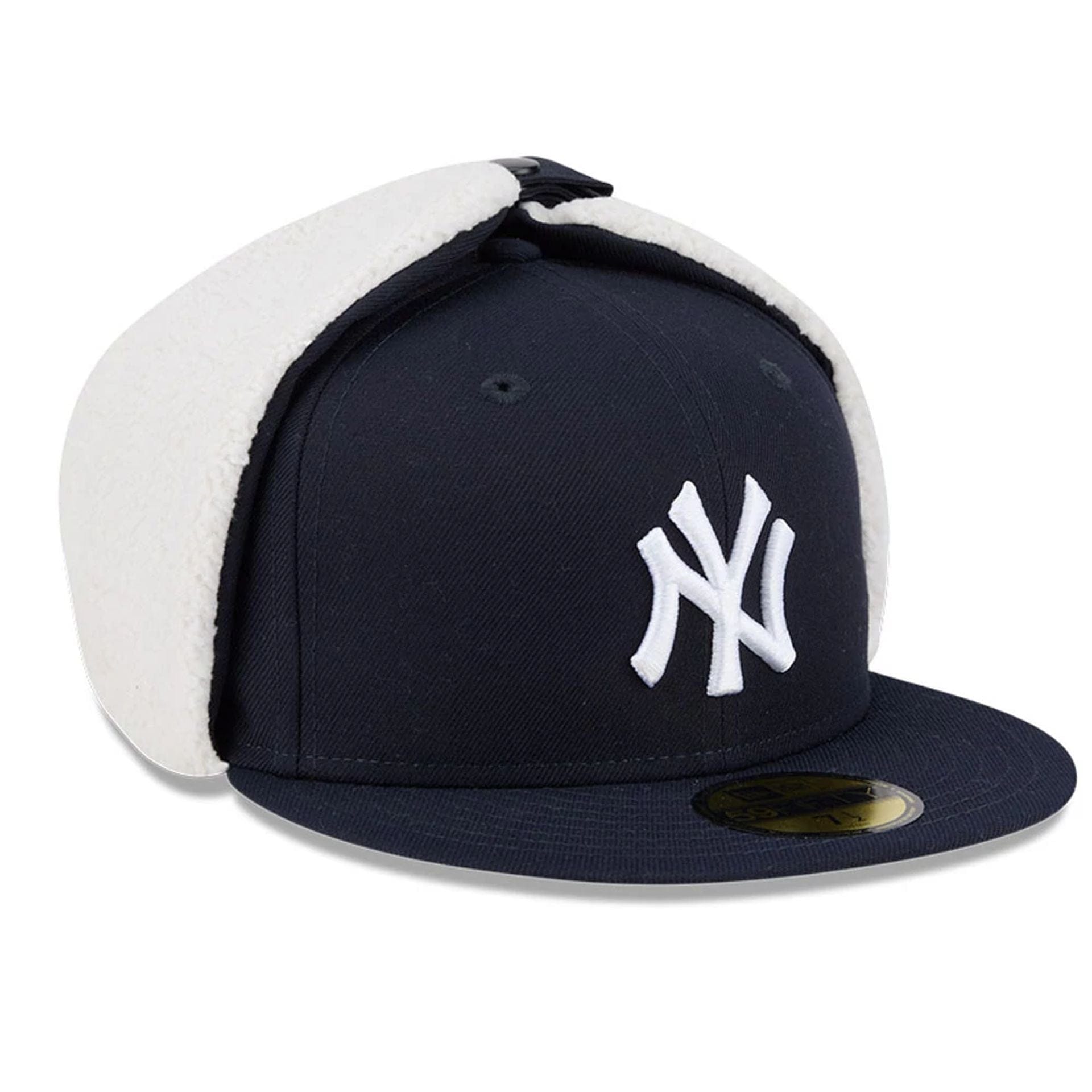 This is a New York Yankees MLB Classic Navy Dogear 59FIFTY Fitted Cap 4