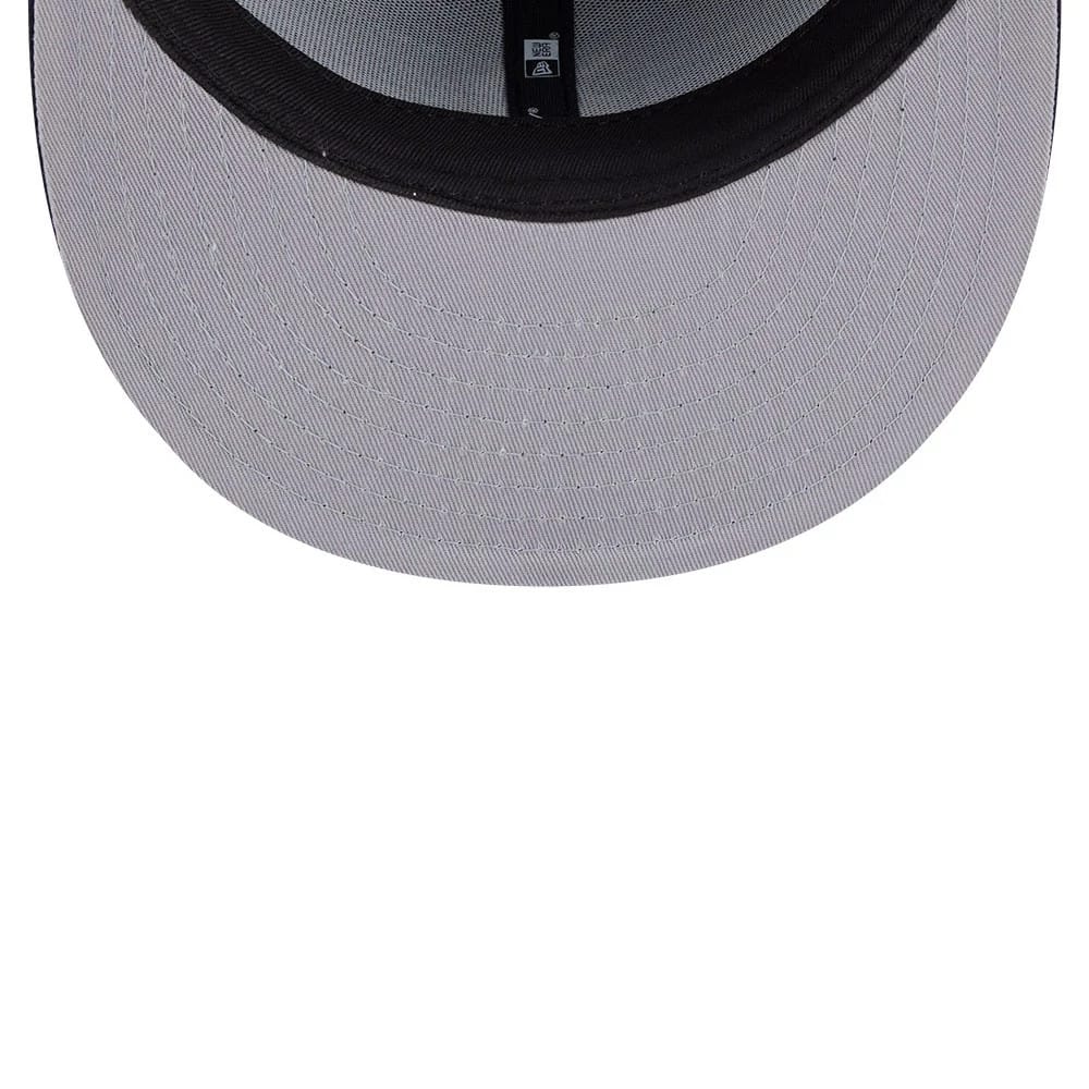 This is a Detroit Tigers MLB Classic Navy Dogear 59FIFTY Fitted Cap 2