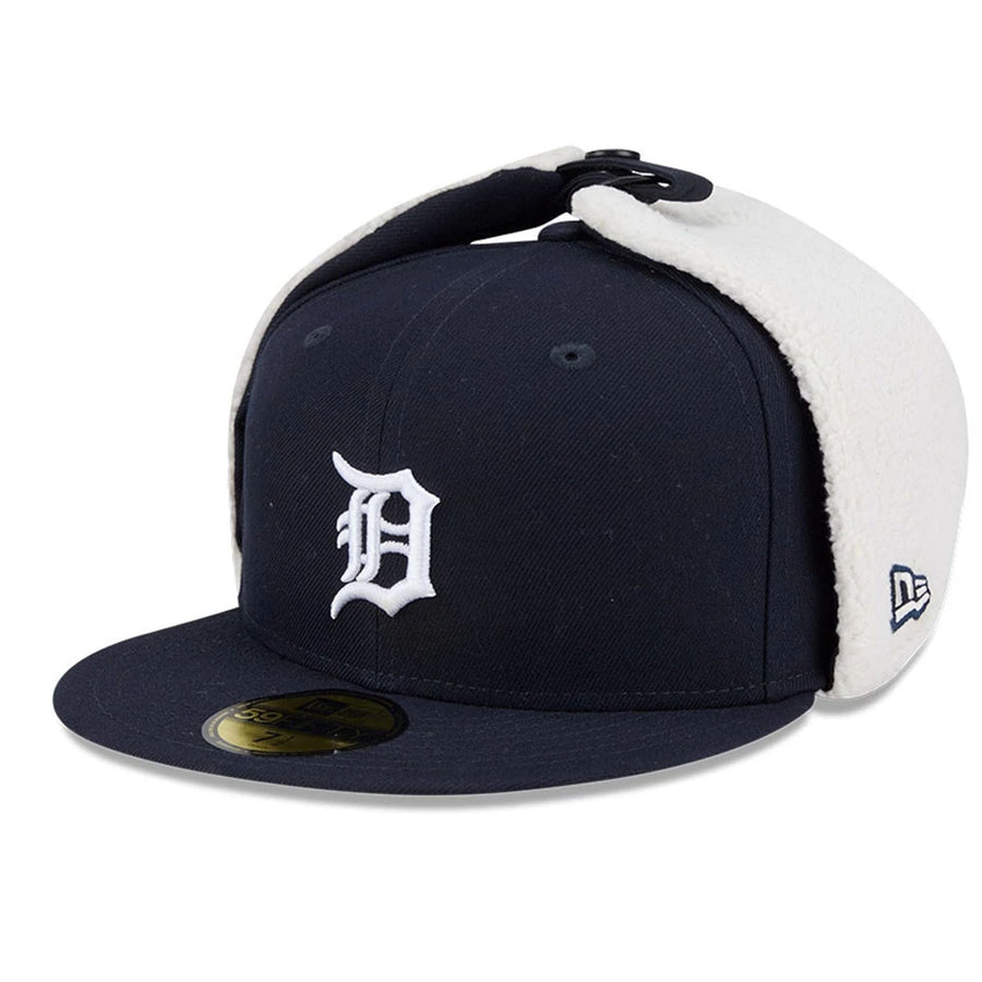 This is a Detroit Tigers MLB Classic Navy Dogear 59FIFTY Fitted Cap 1