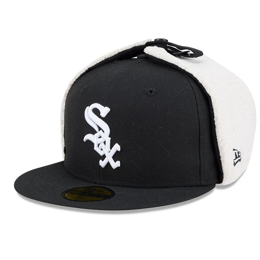 This is a Chicago White Sox MLB Classic Black Dogear 59FIFTY Fitted Cap 1