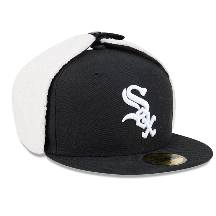 This is a Chicago White Sox MLB Classic Black Dogear 59FIFTY Fitted Cap 4