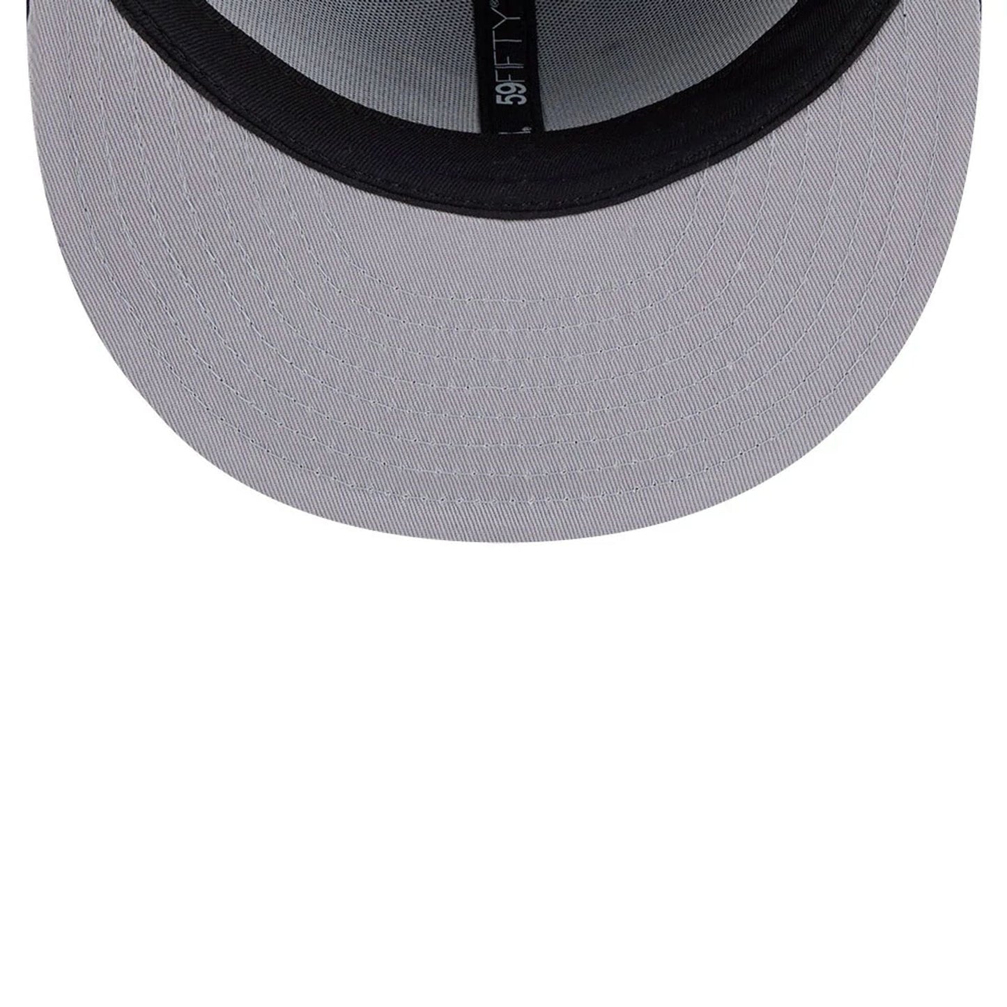 This is a Atlanta Braves MLB Classic Navy Dogear 59FIFTY Fitted Cap 2