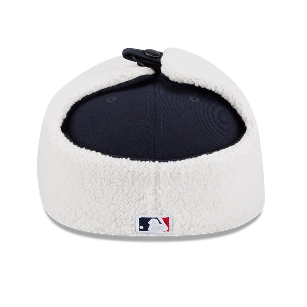 This is a Atlanta Braves MLB Classic Navy Dogear 59FIFTY Fitted Cap 5