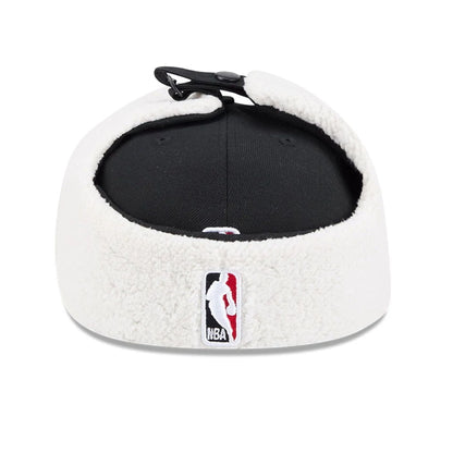 This is a Chicago Bulls NBA Classic Black Dogear 59FIFTY Fitted Cap 5