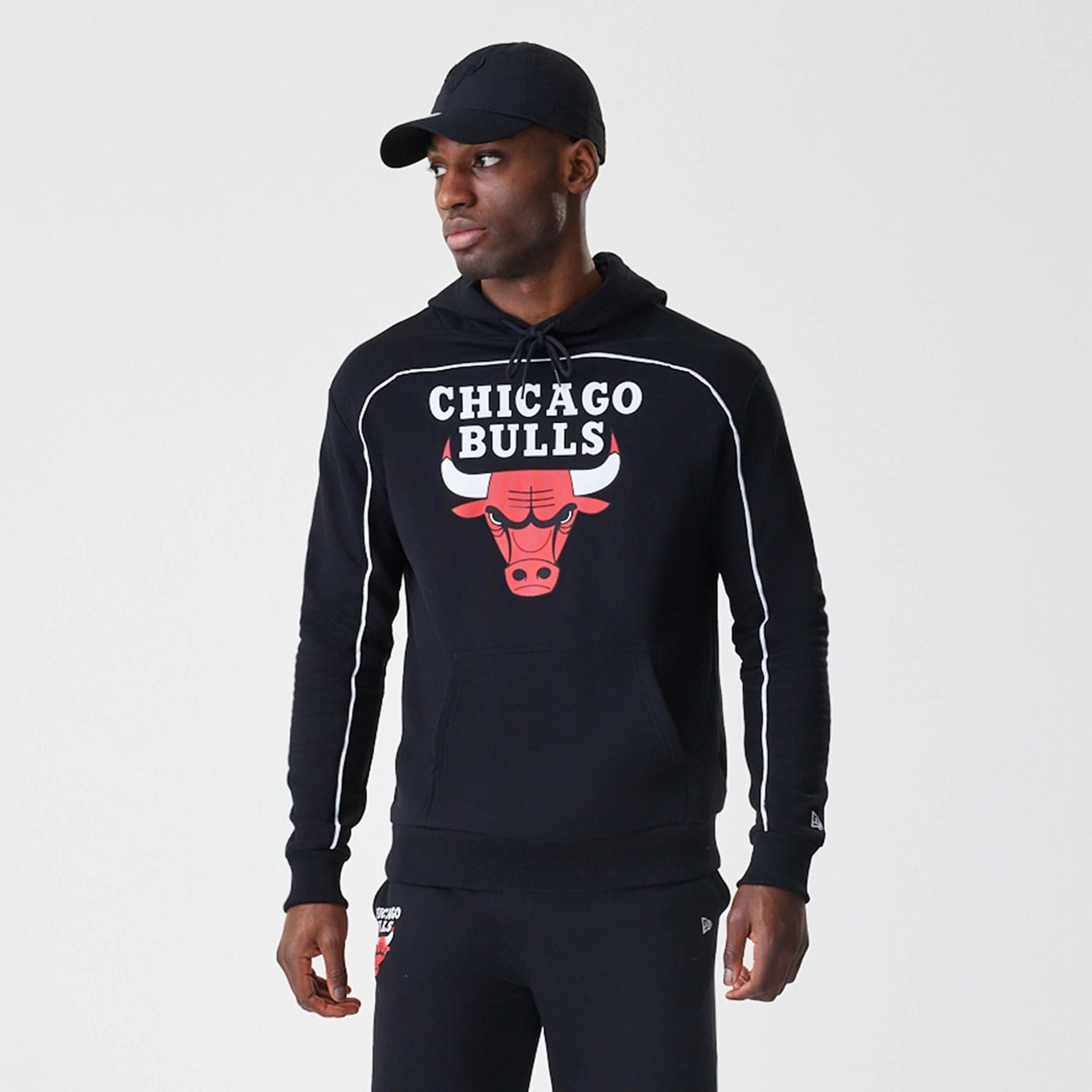 The Male model is wearing Chicago Bulls NBA Piping Black Oversized Pullover Hoodie  7
