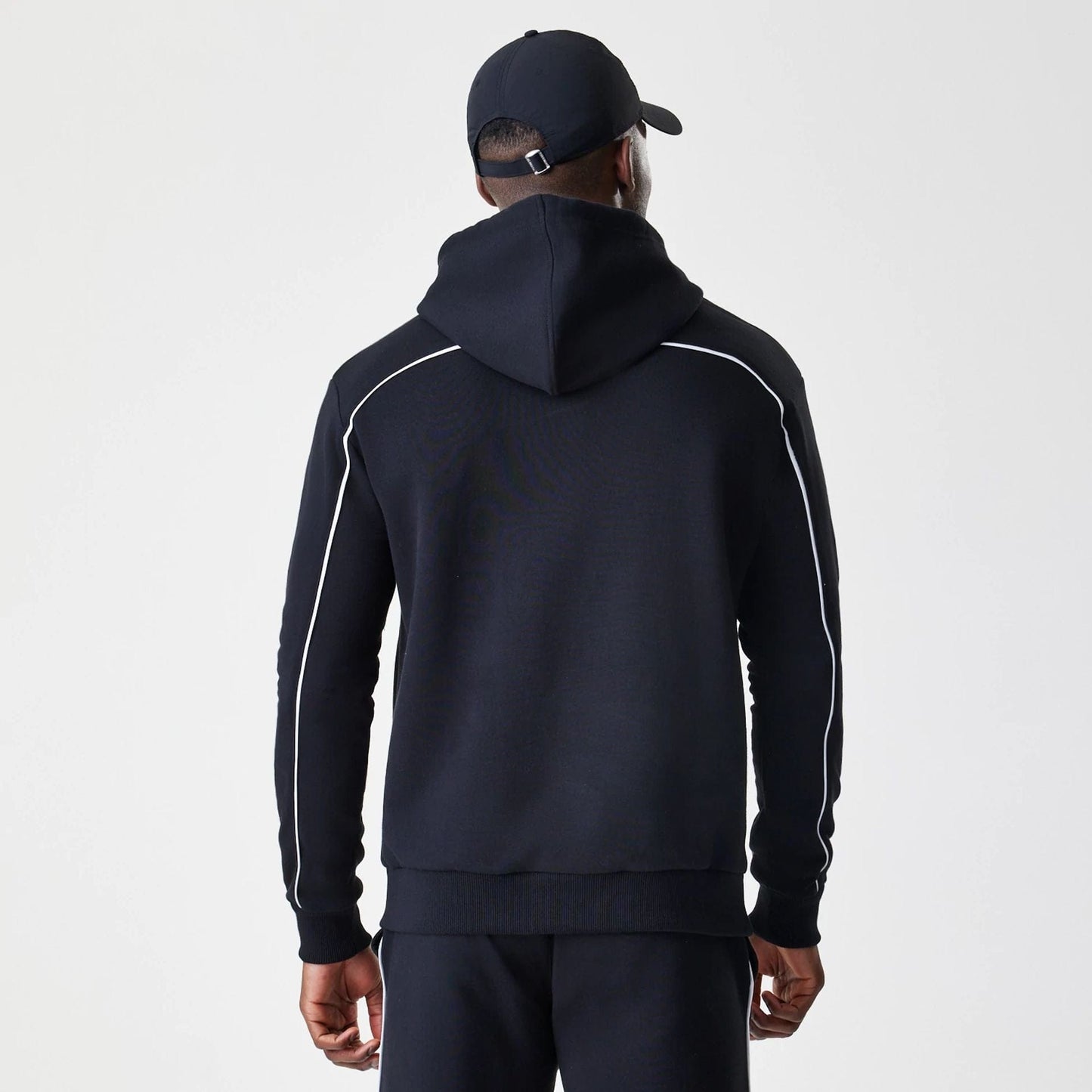 The Male model is wearing Chicago Bulls NBA Piping Black Oversized Pullover Hoodie  2