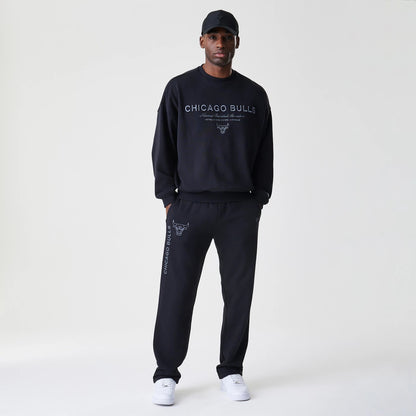 The Male model is wearing Chicago Bulls NBA Linear Black Crew Neck Sweater 8