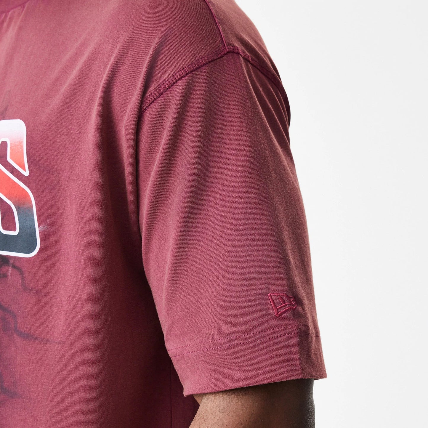 The Male model is wearing San Francisco 49ers NFL Washed Boxy Dark Red Oversized T-Shirt 7