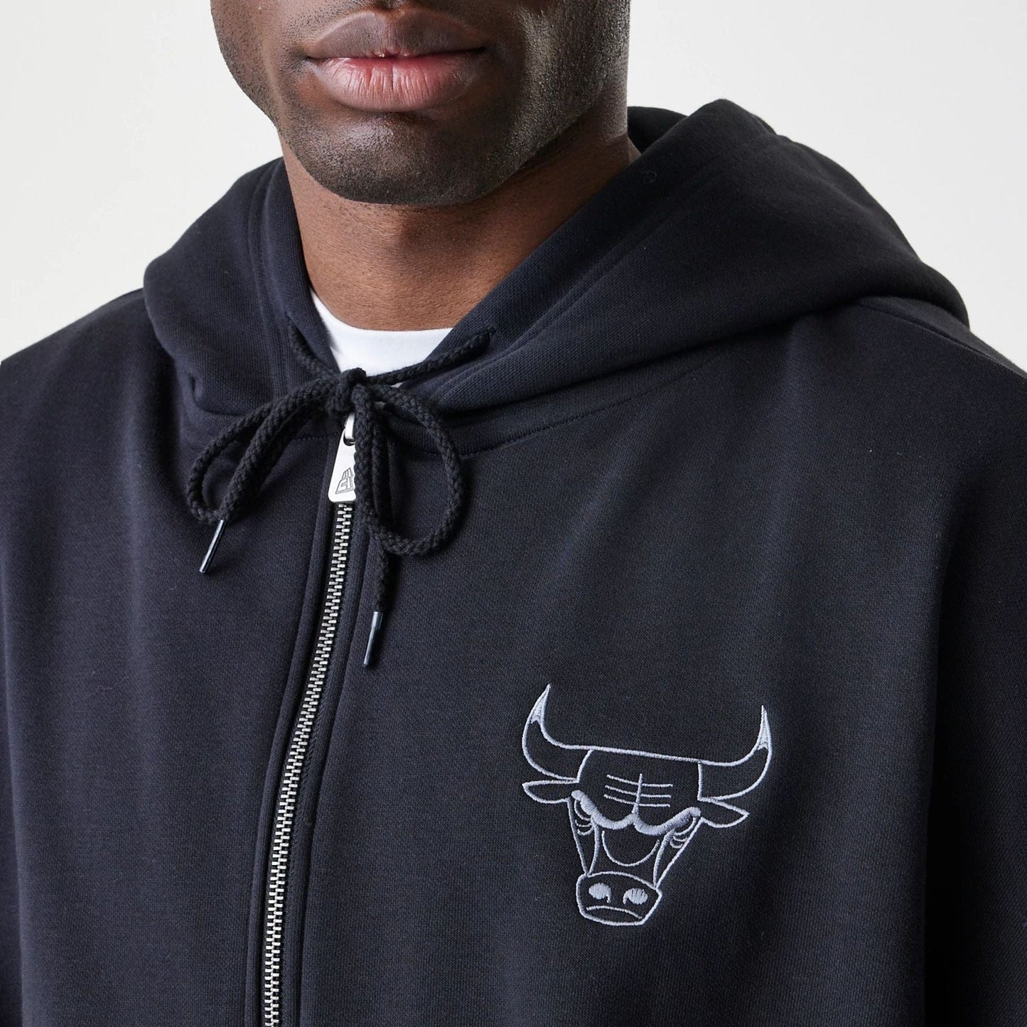The Male model is wearing Chicago Bulls NBA Linear Black Oversized Full Zip Hoodie  4