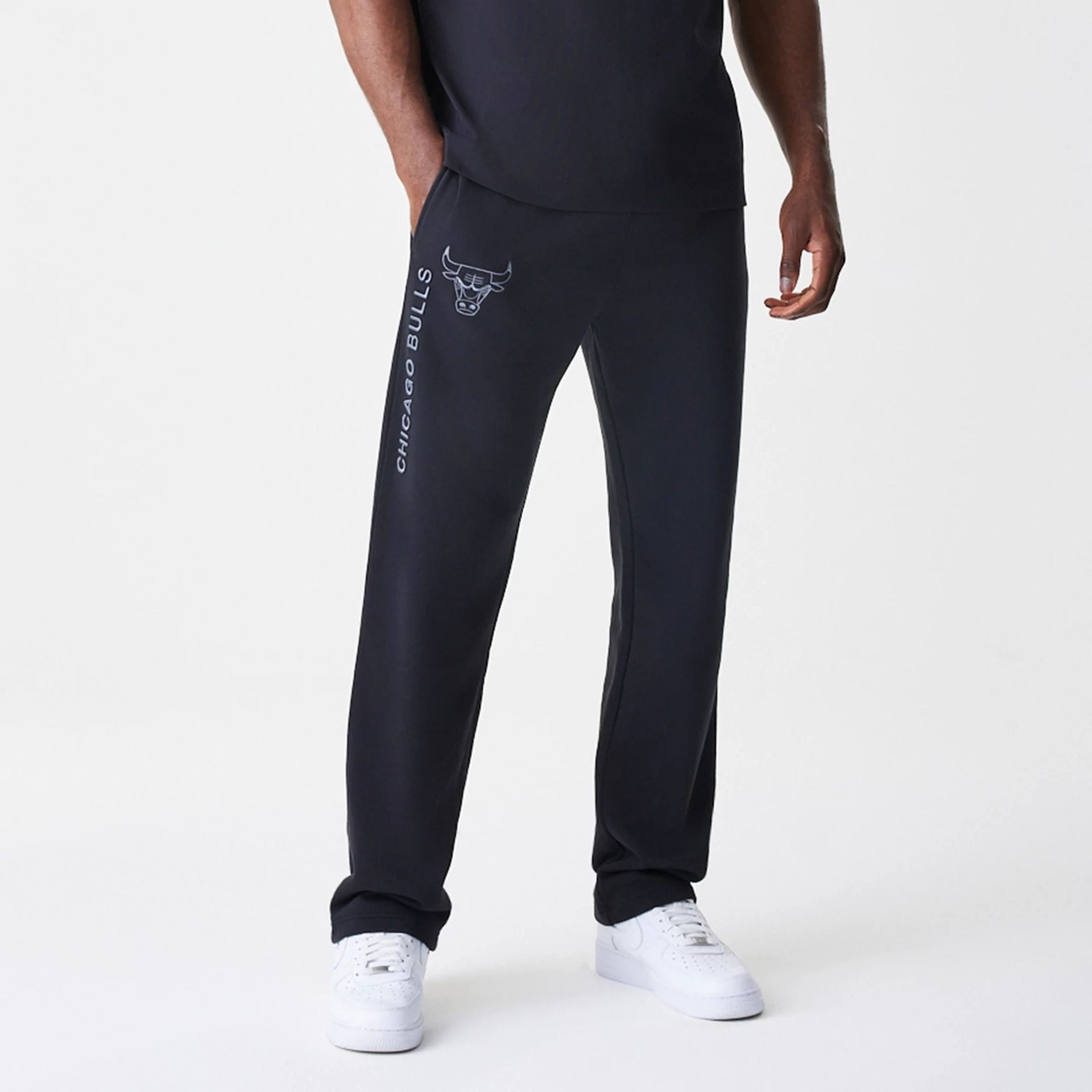 The Male model is wearing Chicago Bulls NBA Linear Black Straight Leg Joggers 3
